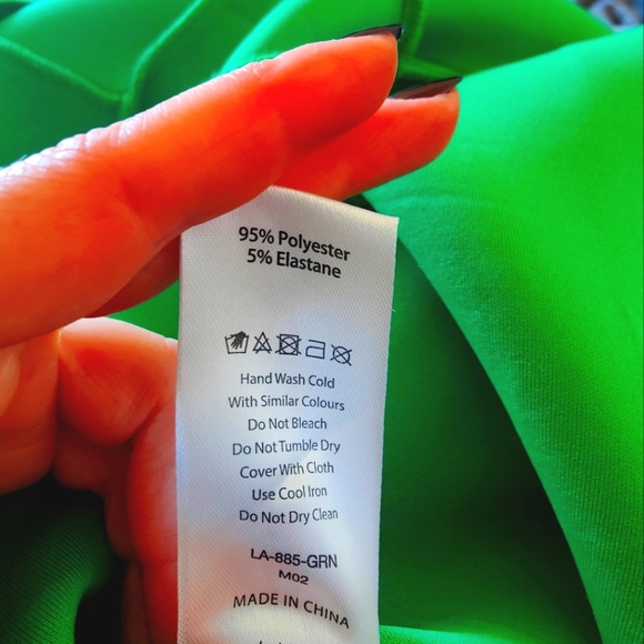 Lavish Alice gorgeous emerald dress with side ruffle scuba material. - Picture 5 of 5